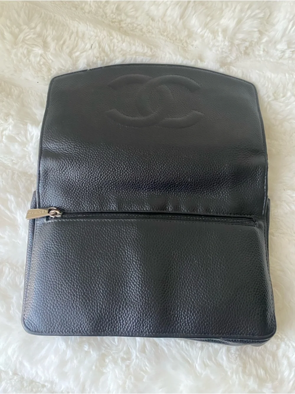 ❤️ CHANEL Caviar Timeless CC Wallet on a Chain